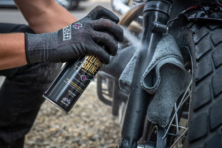 Silicone Shine nabłyszczająco-zabezpieczający spray do każdej powierzchni