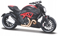 MODEL MAISTO DUCATI DIAVEL CARBON Z PODSTAWKĄ SKALA 1/18