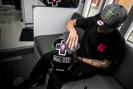 Preparat do czyszczenia wizjerów i gogli - 250ml - Helmet Visor