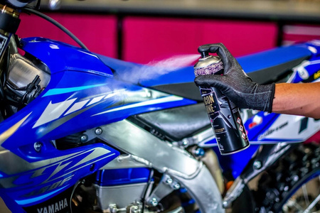 Silicone Shine nabłyszczająco-zabezpieczający spray do każdej powierzchni