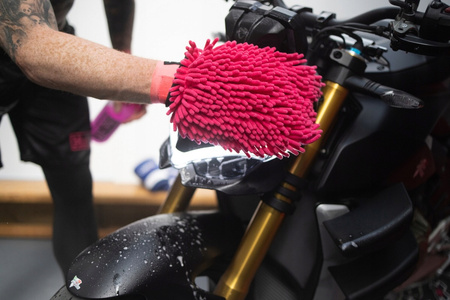 Rękawica do mycia 2 w 1 z mikrofibry