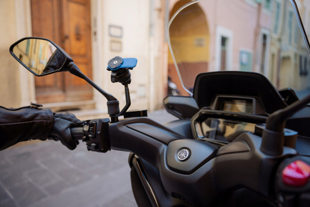 Quad Lock uchwyt na telefon na lusterko