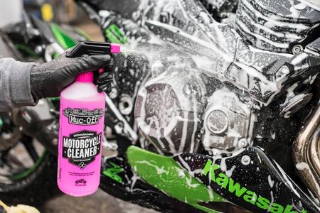 Biodegradowalny płyn do mycia motocykla z nanotechnologią z atomizerem - 1l